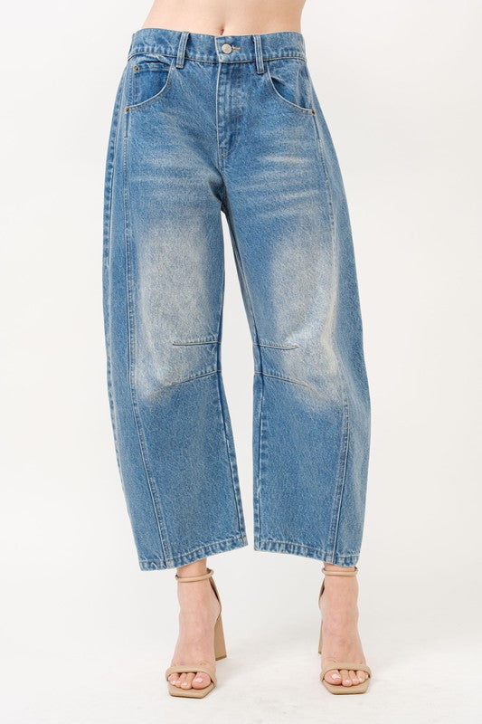 Curve cut barrel jeans